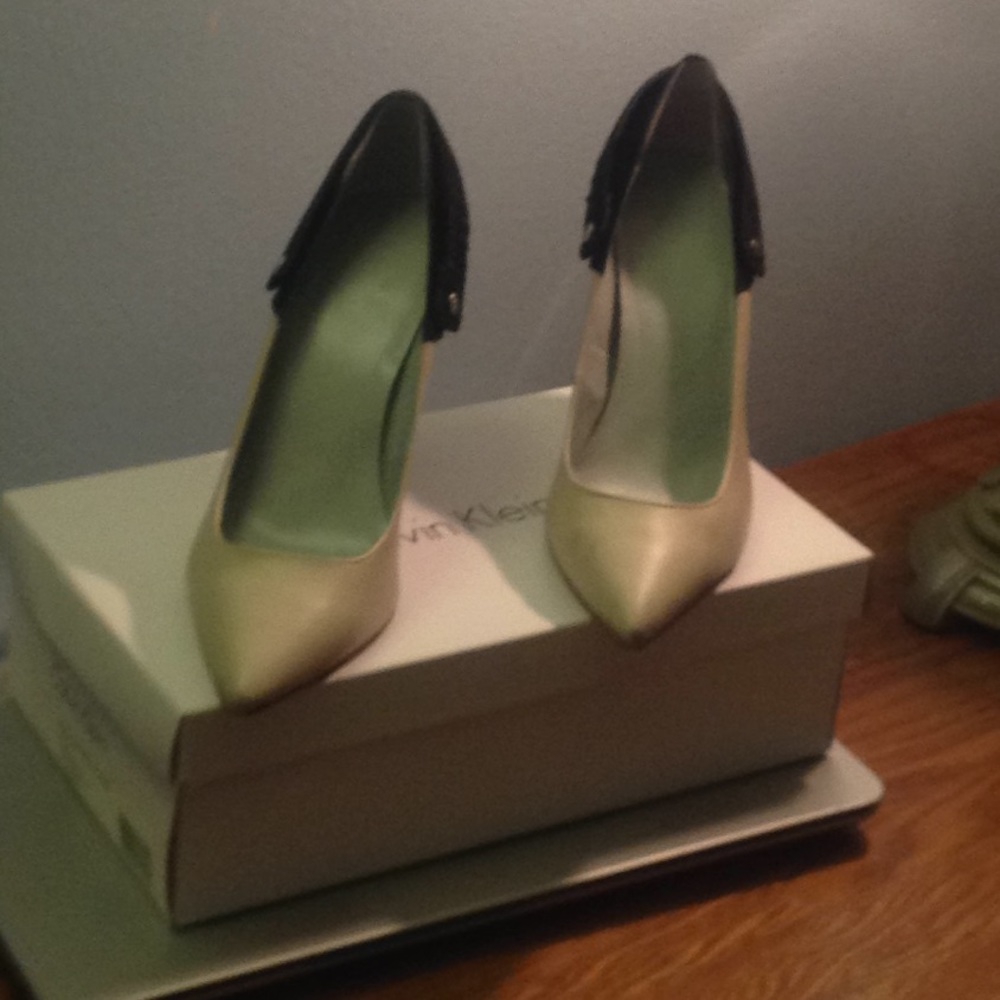 Women shoes